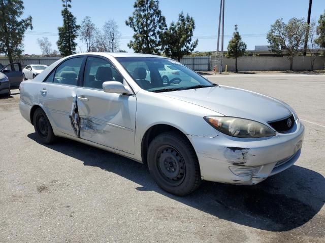 2005 Toyota Camry LE