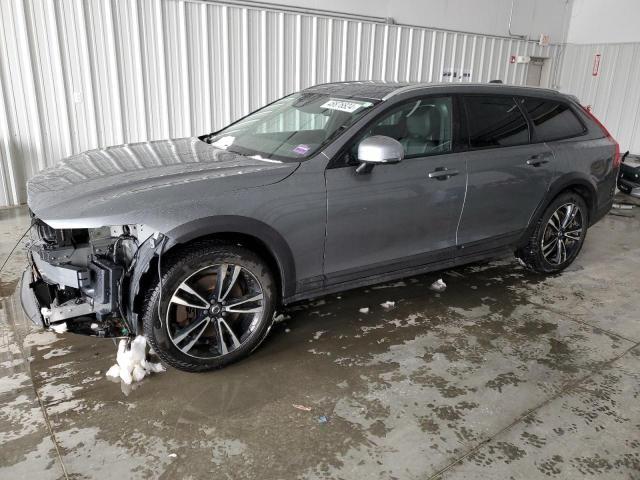 2018 Volvo V90 Cross Country T5 Momentum