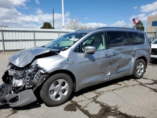 2018 Chrysler Pacifica Hybrid Touring L