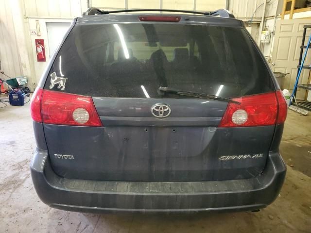 2012 Toyota Sienna XLE