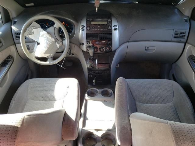 2006 Toyota Sienna CE