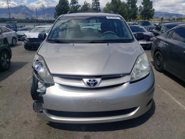 2009 Toyota Sienna CE