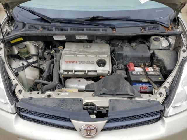 2005 Toyota Sienna CE