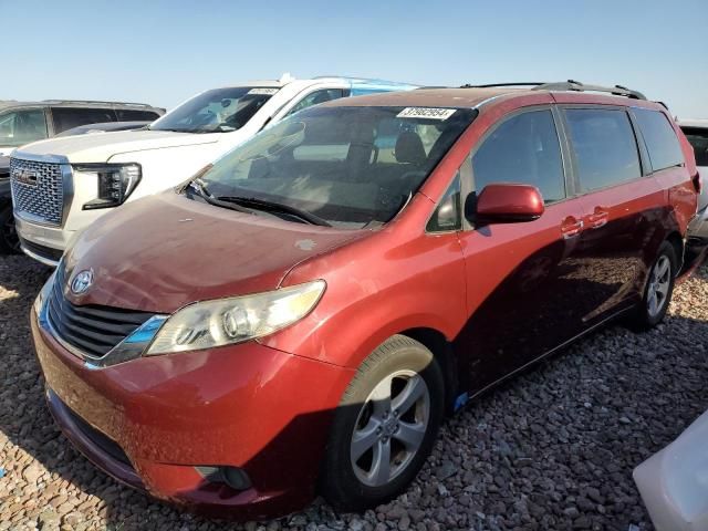 2011 Toyota Sienna LE