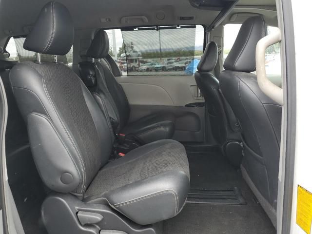 2014 Toyota Sienna Sport