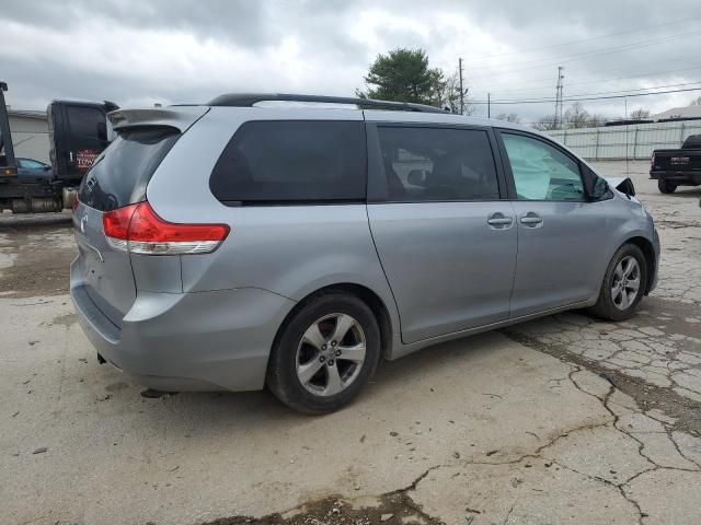 2013 Toyota Sienna LE