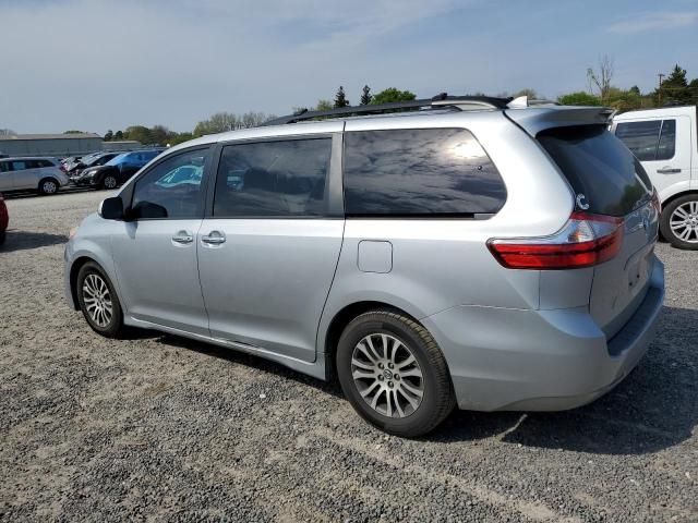 2019 Toyota Sienna XLE