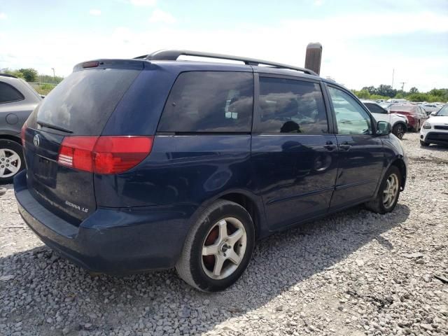 2004 Toyota Sienna CE