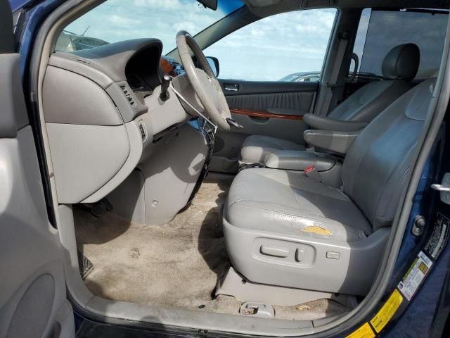 2007 Toyota Sienna XLE