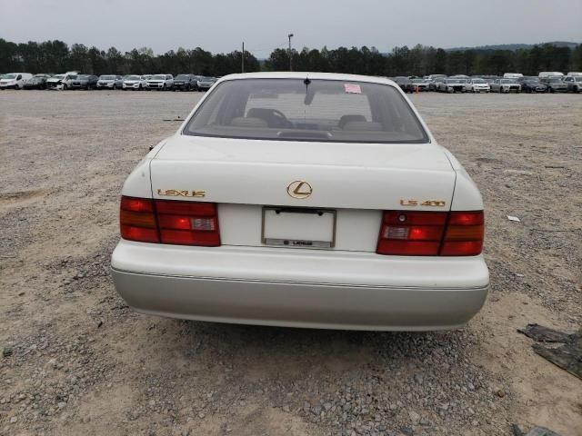 1995 Lexus LS 400