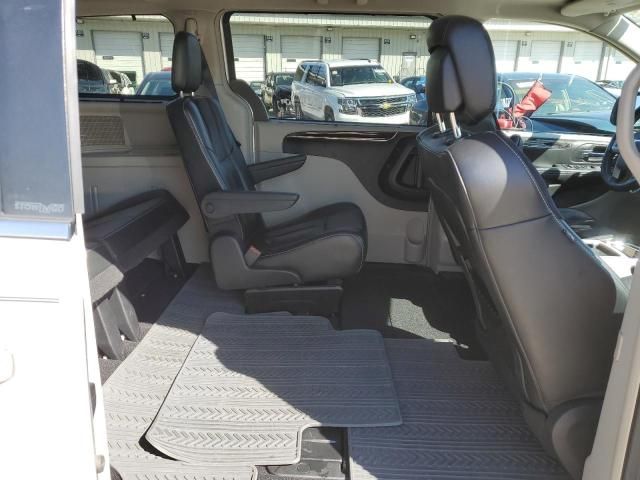 2011 Chrysler Town & Country Limited