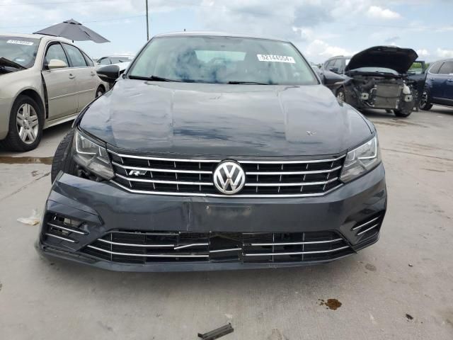 2017 Volkswagen Passat R-Line