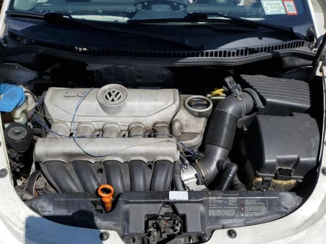 2008 Volkswagen New Beetle Triple White