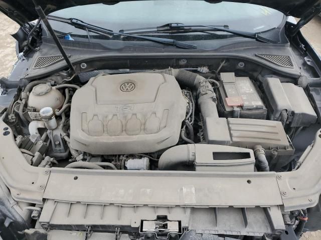 2018 Volkswagen Passat SE