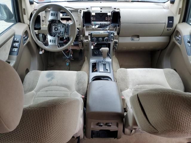 2006 Nissan Pathfinder LE