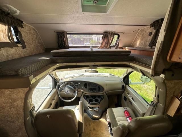 2006 Ford Econoline E450 Super Duty Cutaway Van