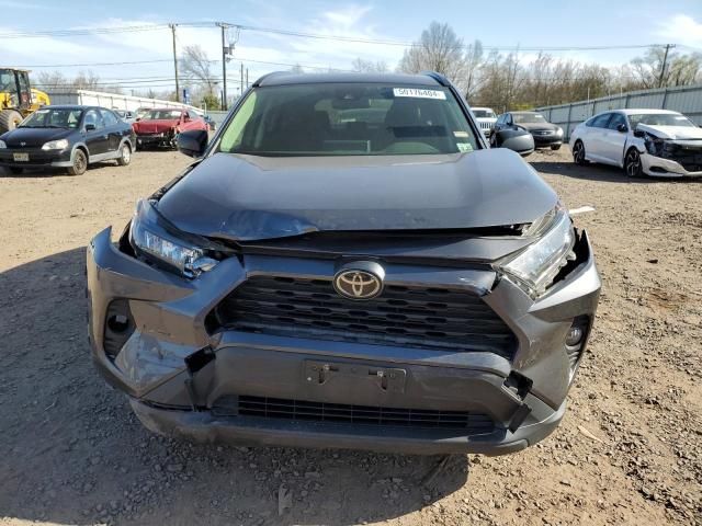 2020 Toyota Rav4 LE