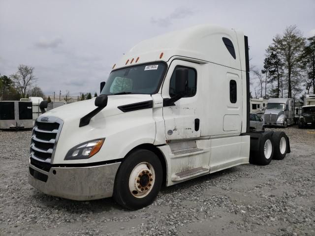 2019 Freightliner Cascadia 126