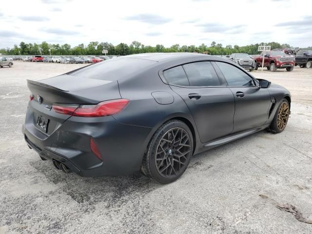 2022 BMW M8