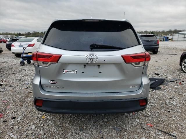 2019 Toyota Highlander SE