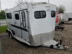 Salvage trucks for sale at Lawrenceburg, KY auction: 2001 Sundowner Trailer