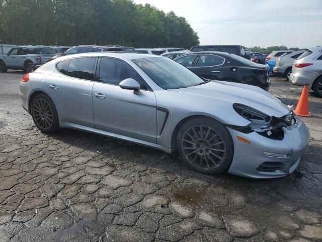 2014 Porsche Panamera 2