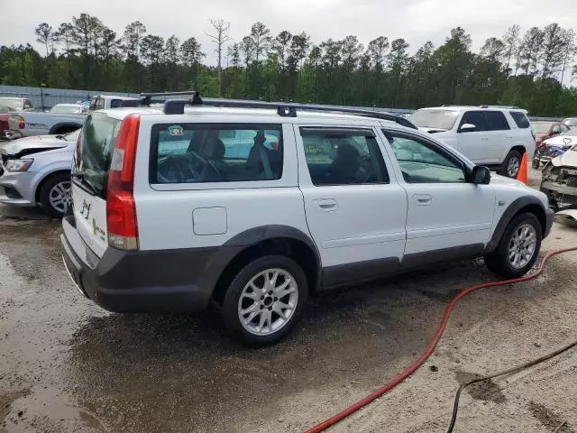 2004 Volvo XC70