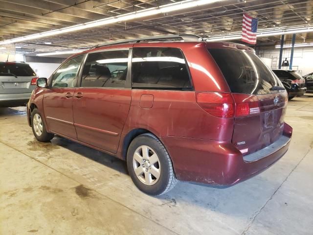 2005 Toyota Sienna XLE