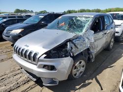 Carros salvage para piezas a la venta en subasta: 2017 Jeep Cherokee Sport