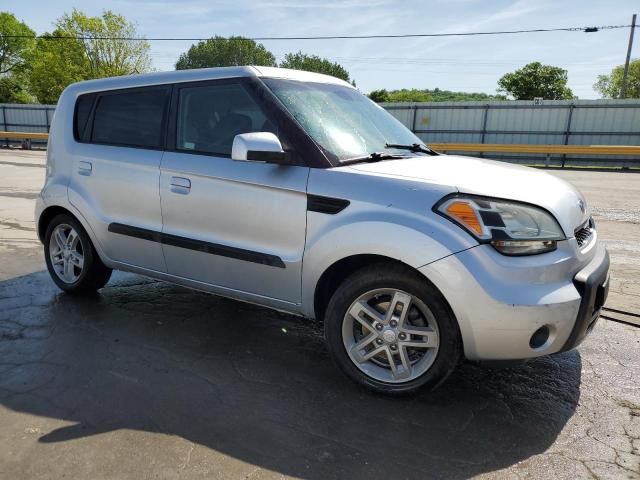 2010 KIA Soul +