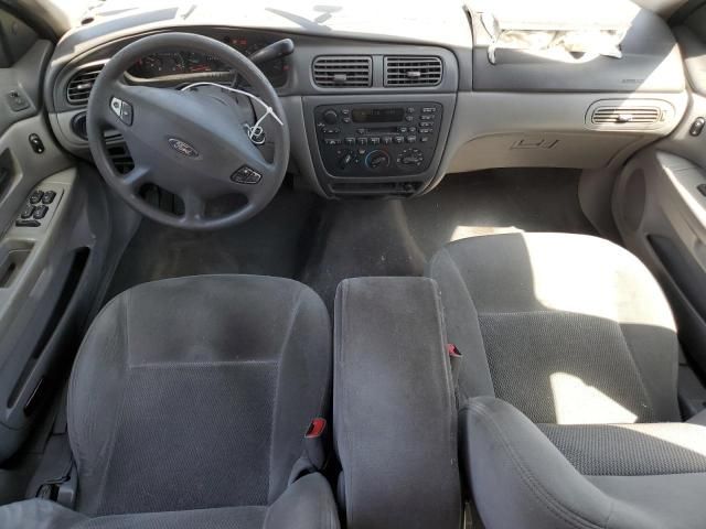 2003 Ford Taurus SE