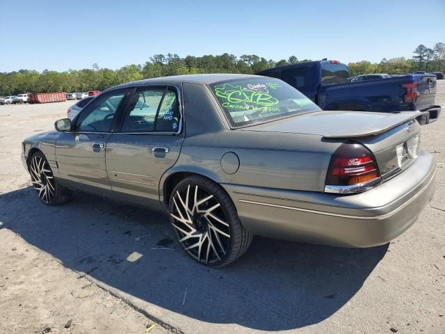 2002 Ford Crown Victoria LX