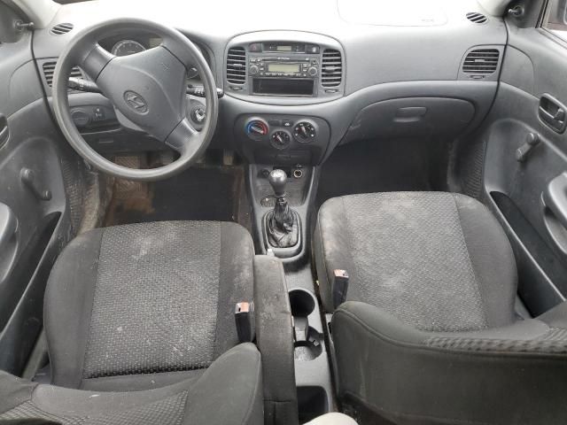 2008 Hyundai Accent Base