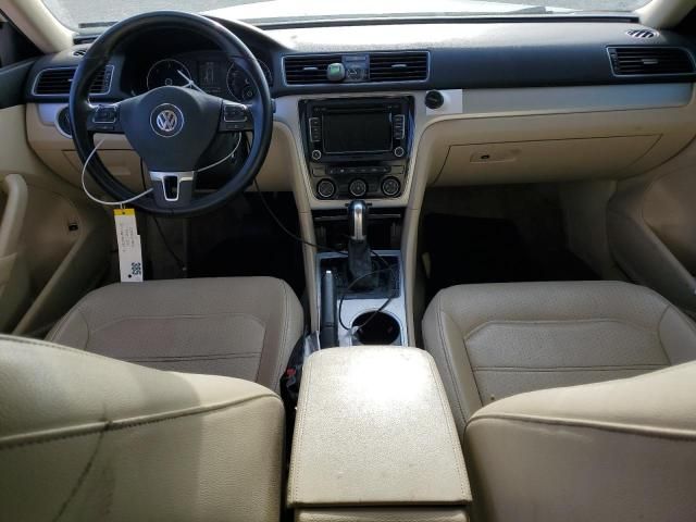 2013 Volkswagen Passat SE