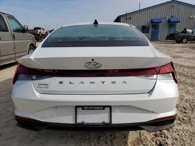 2021 Hyundai Elantra SE