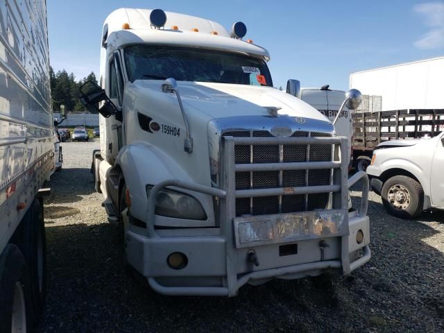 2014 Peterbilt 587