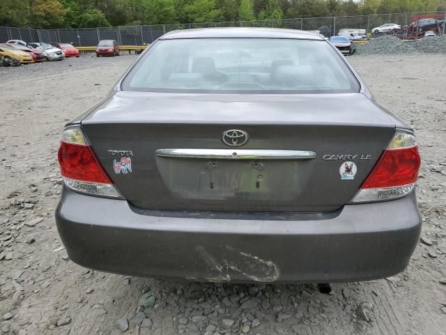 2005 Toyota Camry LE