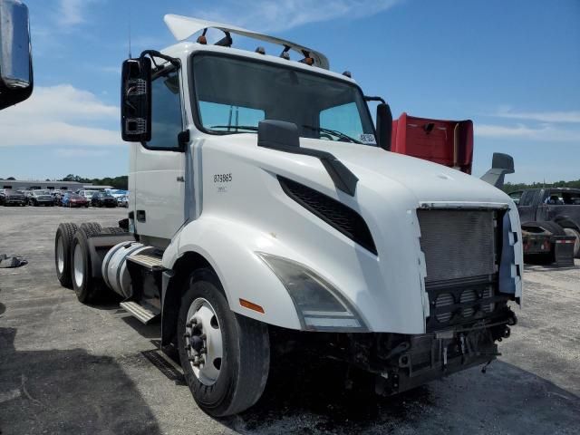 2019 Volvo VN VNL