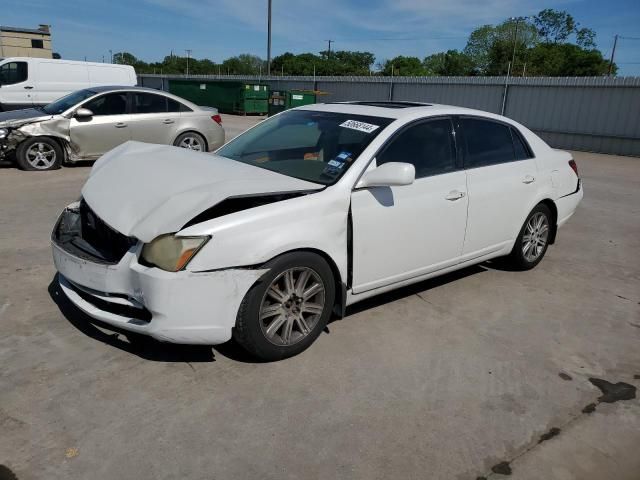 2005 Toyota Avalon XL