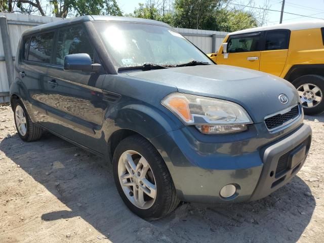 2011 KIA Soul +