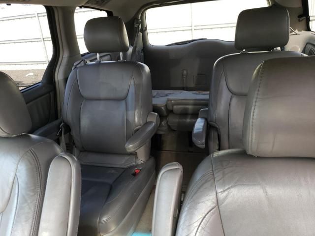 2004 Toyota Sienna XLE