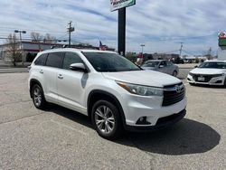 Vehiculos salvage en venta de Copart North Billerica, MA: 2015 Toyota Highlander XLE