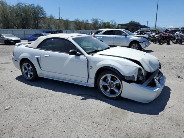 2004 Ford Mustang