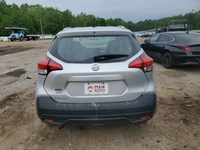 2018 Nissan Kicks S