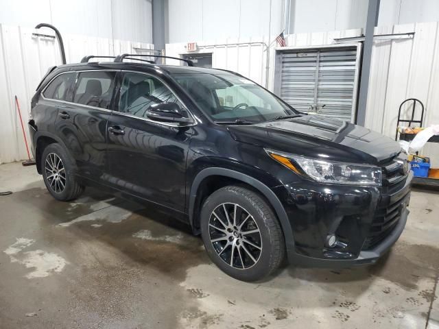 2018 Toyota Highlander SE