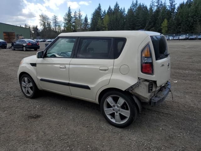 2010 KIA Soul +