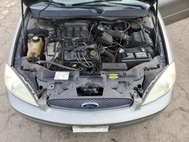 2004 Ford Taurus SE