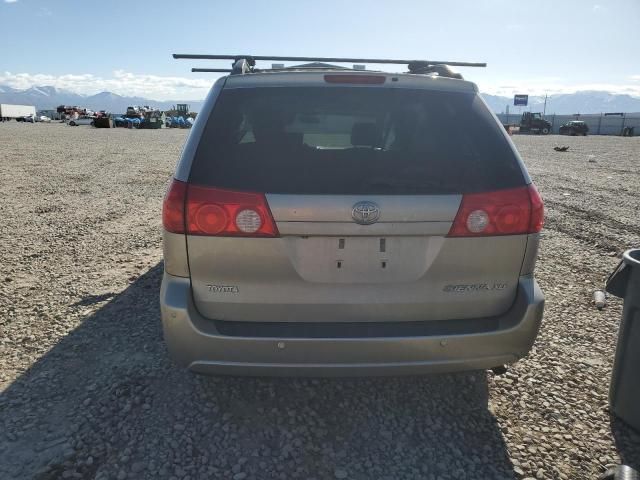 2008 Toyota Sienna XLE