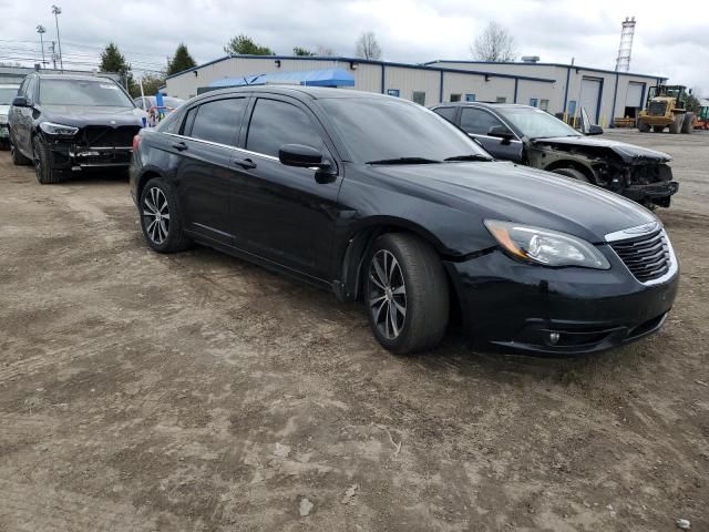 2013 Chrysler 200 Limited