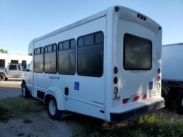 2013 Ford Econoline E350 Super Duty Cutaway Van